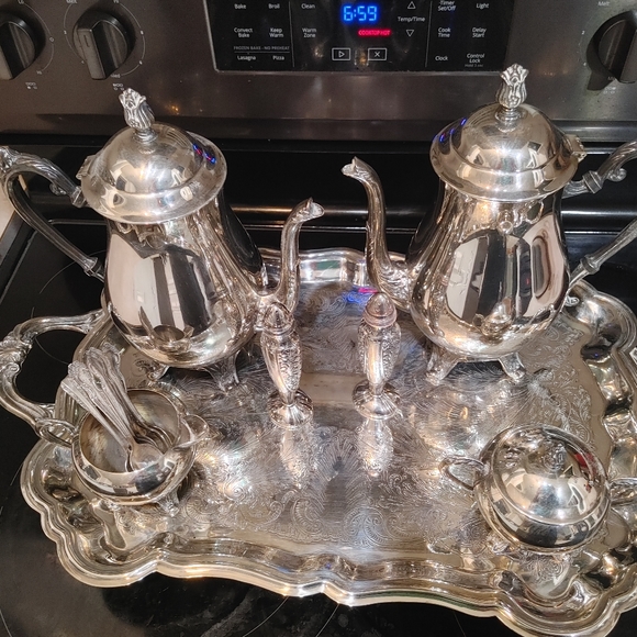 FB Rogers Coffee & Tea set - Picture 8 of 13